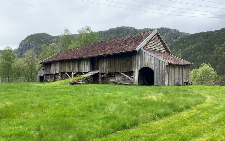 Loa-paa-Kolbeinstveit-Foto-Bygg-og-Bevar