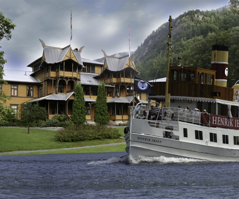 Dalen Hotel Og MS Henrik Ibsen