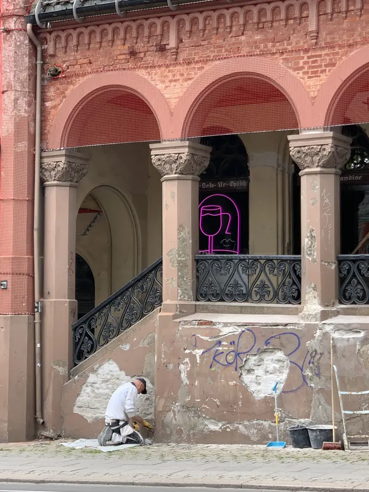 Kirkeristen - forfallet har satt sitt preg på den flotte bygningen fra 1840-årene. Foto: Camilla Sandem Dhelie