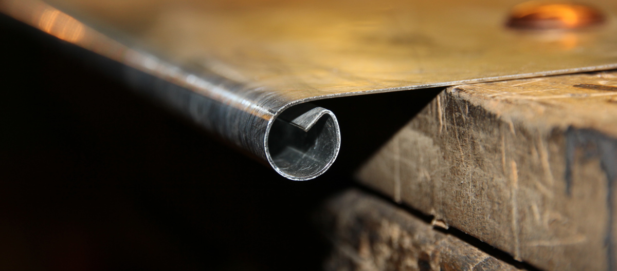 Beslag med vulst og kupler over innfesting. Foto: Christer Stenby       