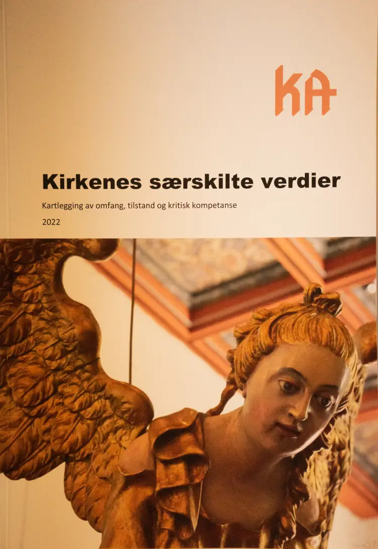 Forside på rapport fra Hovedorganisasjonen KA om kirkenes særskilte verdier Foto Bygg og Bevar