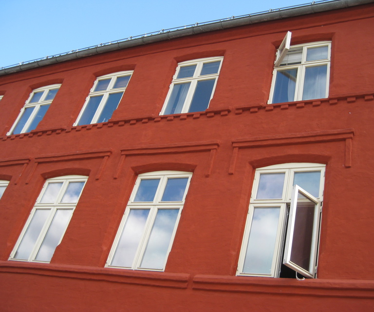 Rød murgård på Sagene. Foto: cewg