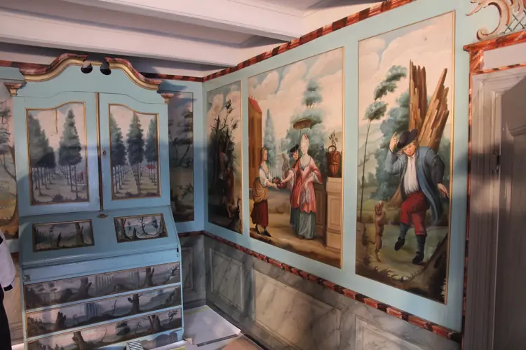 Dekorasjonsmaling-paa-Hesselberg-gaard.-Foto:-Bygg-og-Bevar