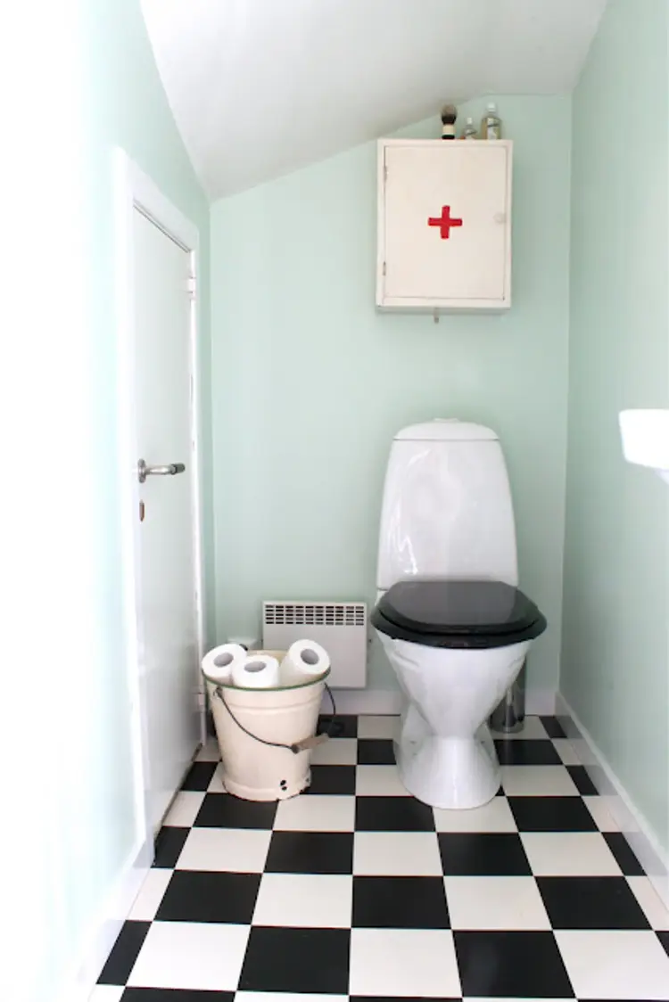 WC med klassiske detaljer. Foto: Liv J Sandvik Jakobsen