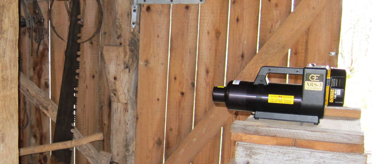 Røntgen apparat til bygningsundersøkelser. Foto: NIKU