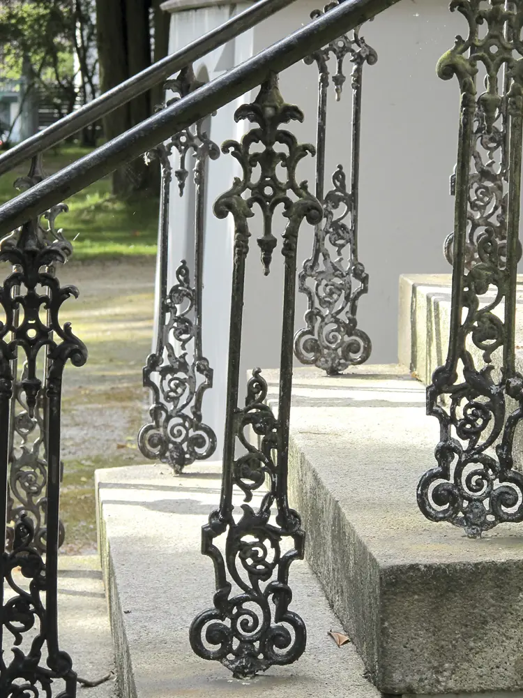 Støpejernsrekkverk, slutten av 1800-tallet, Breidablikk, Stavanger museum.