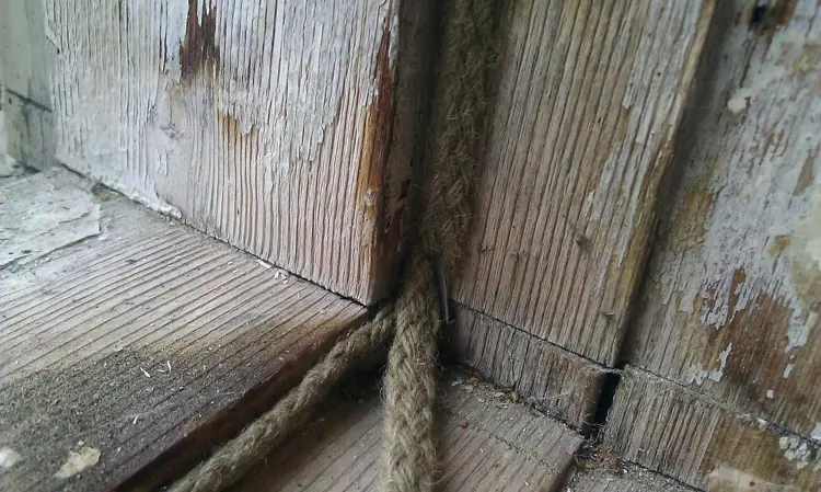 Siste stift, fest og kutt tampen. Foto: Kristoffer Darj