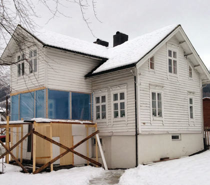 Sarahuset Febr -13 Crop