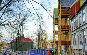 Arbeidene pågår. Thinvallagården, Trondheim. Foto Bente Haarstad