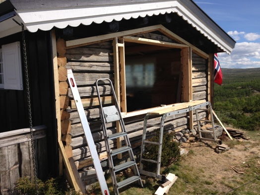 Utforing rundt vindu klar.jpg Utforing rundt vindu klar.jpg