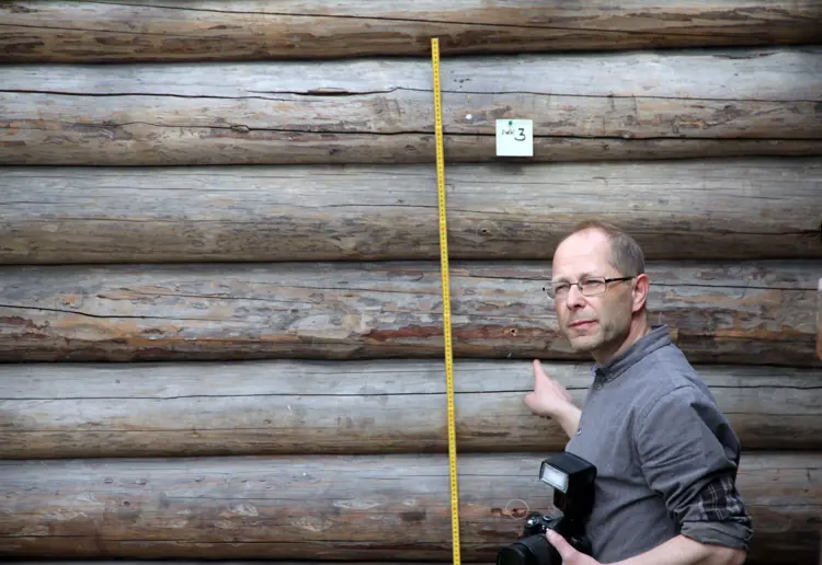 Dendroøkolog Andreas Kirchhefer. Foto: Christel Wigen Grøndahl, Bygg og Bevar
