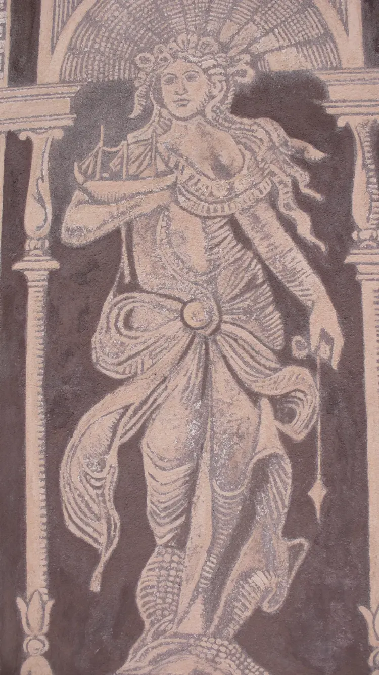 Kvinnemotiv med båt og lodd. Foto: T. Berner