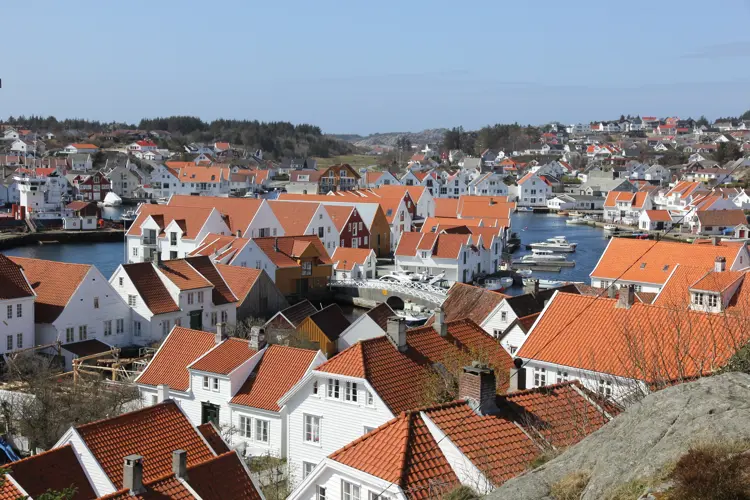 Takene-i-Skudeneshavn.-Foto:-Bygg-og-Bevar