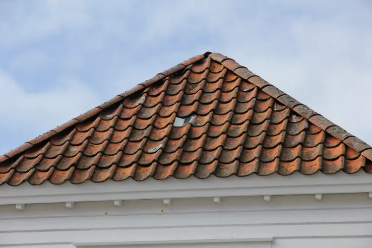 Takstein-av-glass.-Foto:-Bygg-og-Bevar