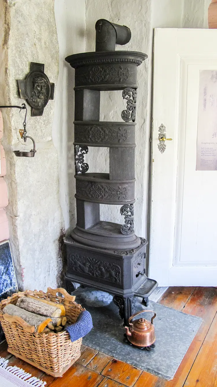 etasjeovn fra Kongsberg Jernverk.jpg