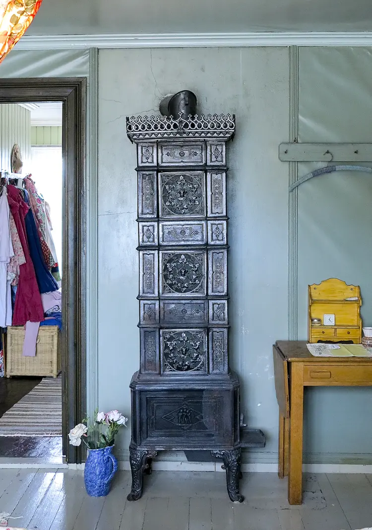 Etasjeovn fra Kragerø, tidlig 1900-tallet.