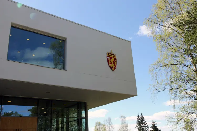 Riksarkivet har nærmere 100 hyllemeter fra Fortex as, vi nøyer oss ennå så lenge med med 40 cm. Foto: Bygg og Bevar