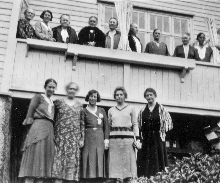 Den nye verandaen, slik den så ut da den ble bygget i 1929. Foto: ukjent. Copyright: Øyvind Johnsen