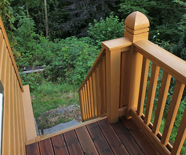 Den nye altanen har fått et luftigere gelender enn 1929-versjonen. Foto: Øyvind Johnsen