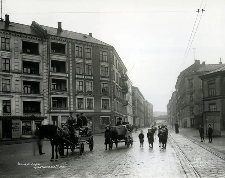 Schweigårdsgate omkring Harald Hårdrådes plass 1904.jpg