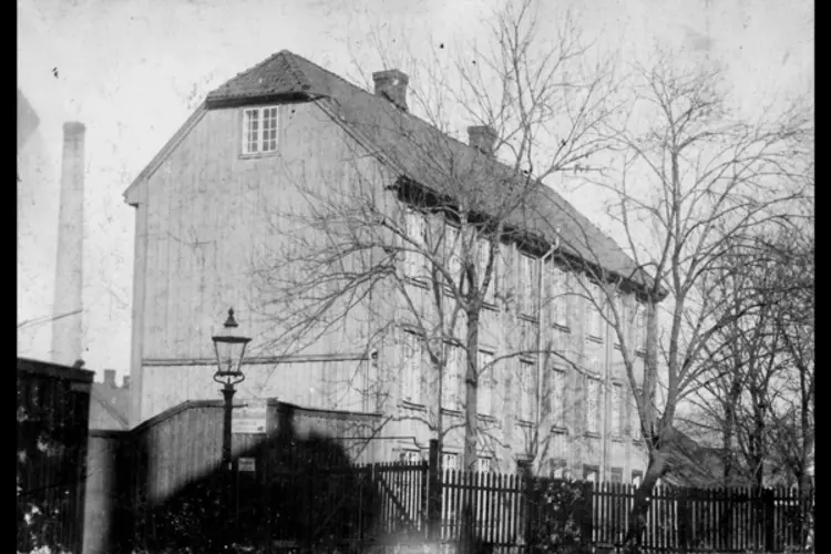 Ankerløkken skole.jpg