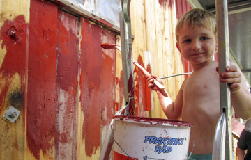 En skal tidlig krøkes.. Komposisjonsmaling er tradisjon som fortjener å gå i arv! Foto: Bente Øien Hauge