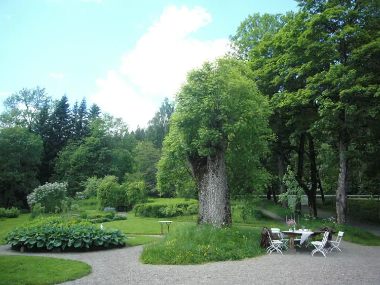 Hageanlegg-Markerud-gaard.-Foto:-Arnt-Magne-Haugen,-Riksantikvaren
