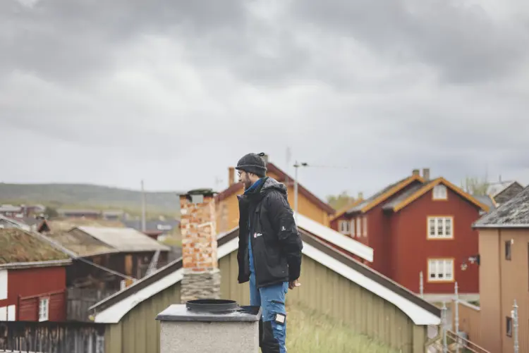 1 julie jonette fjellheim.jpg