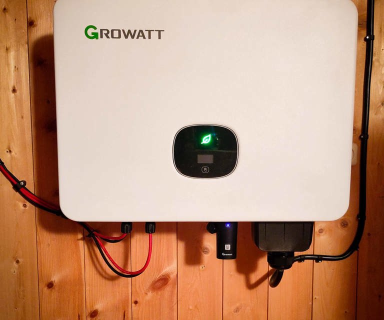 Omformer-til -solcelleanlegg-Foto:-Ingebjoerg-Oeveraasen