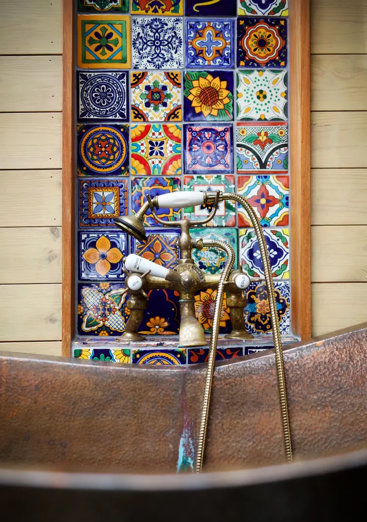 Badet er blitt et velværebad med kobberbadekar. Foto: Lise Bjelland