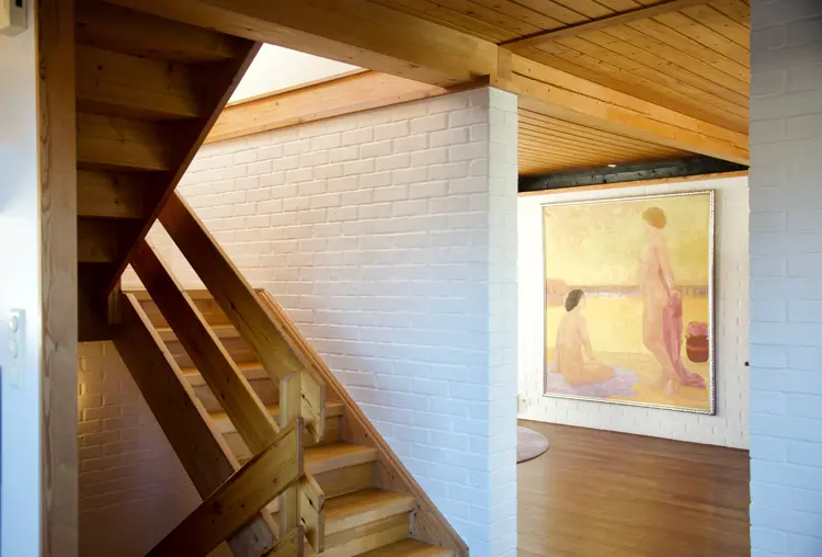 Trappen i midten av huset binder etasjene sammen – et sentralt element i Retzius’ planløsning. Foto: Lise Bjelland