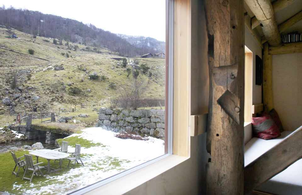 arkitektur-loa-gilja-familiegard-natur-vindu